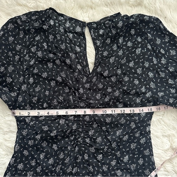Madewell Dress Ruched Midi V-neck Long Sleeve Floral True Black 2 - Picture 12 of 14